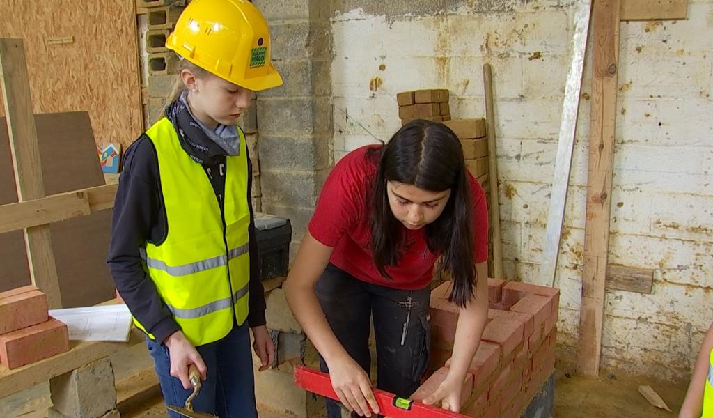 Building Heroes : le collège Sainte-Gertrude met les métiers de la construction en avant !