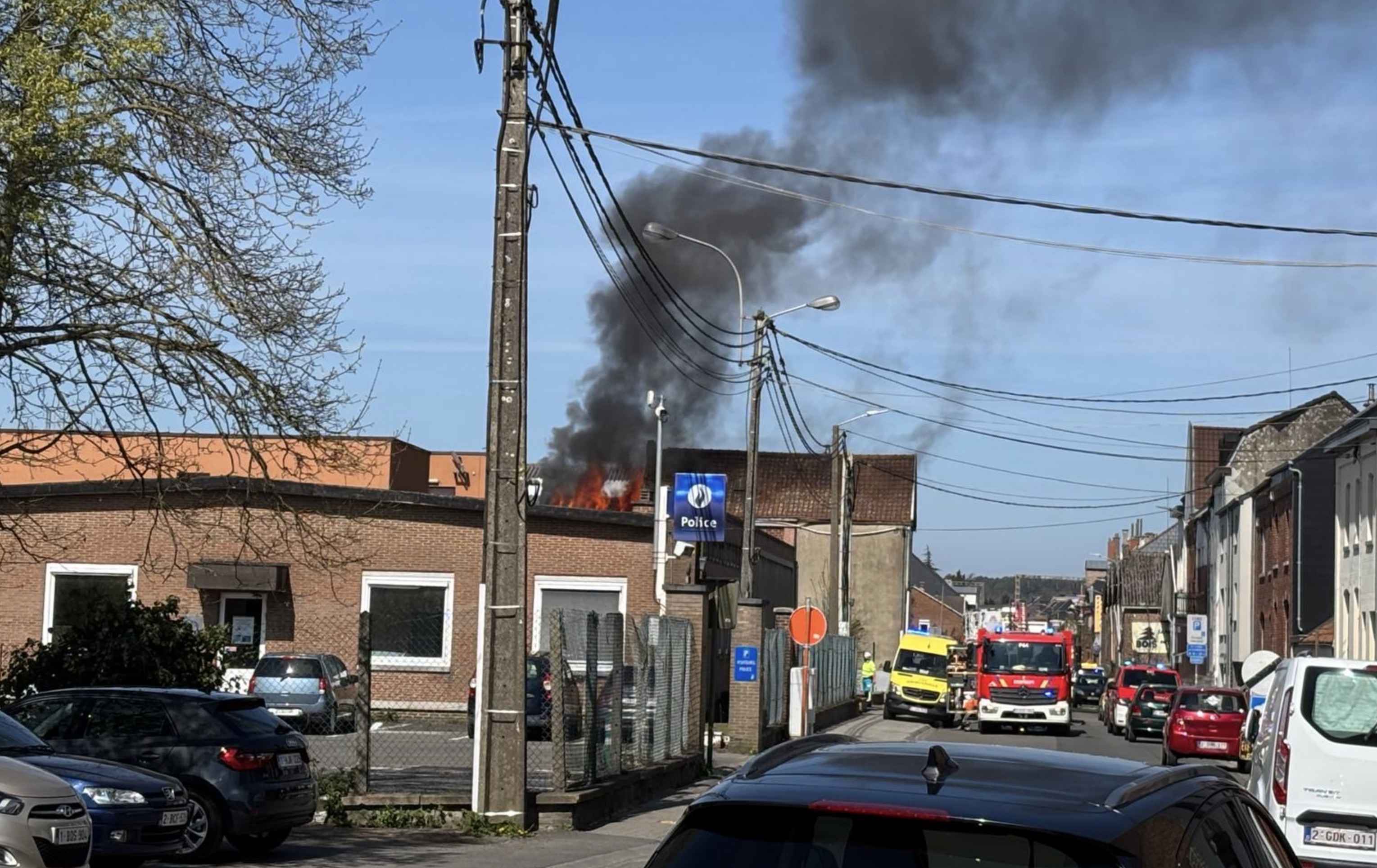 Petit incendie en cours à Ottignies (rue du monument)