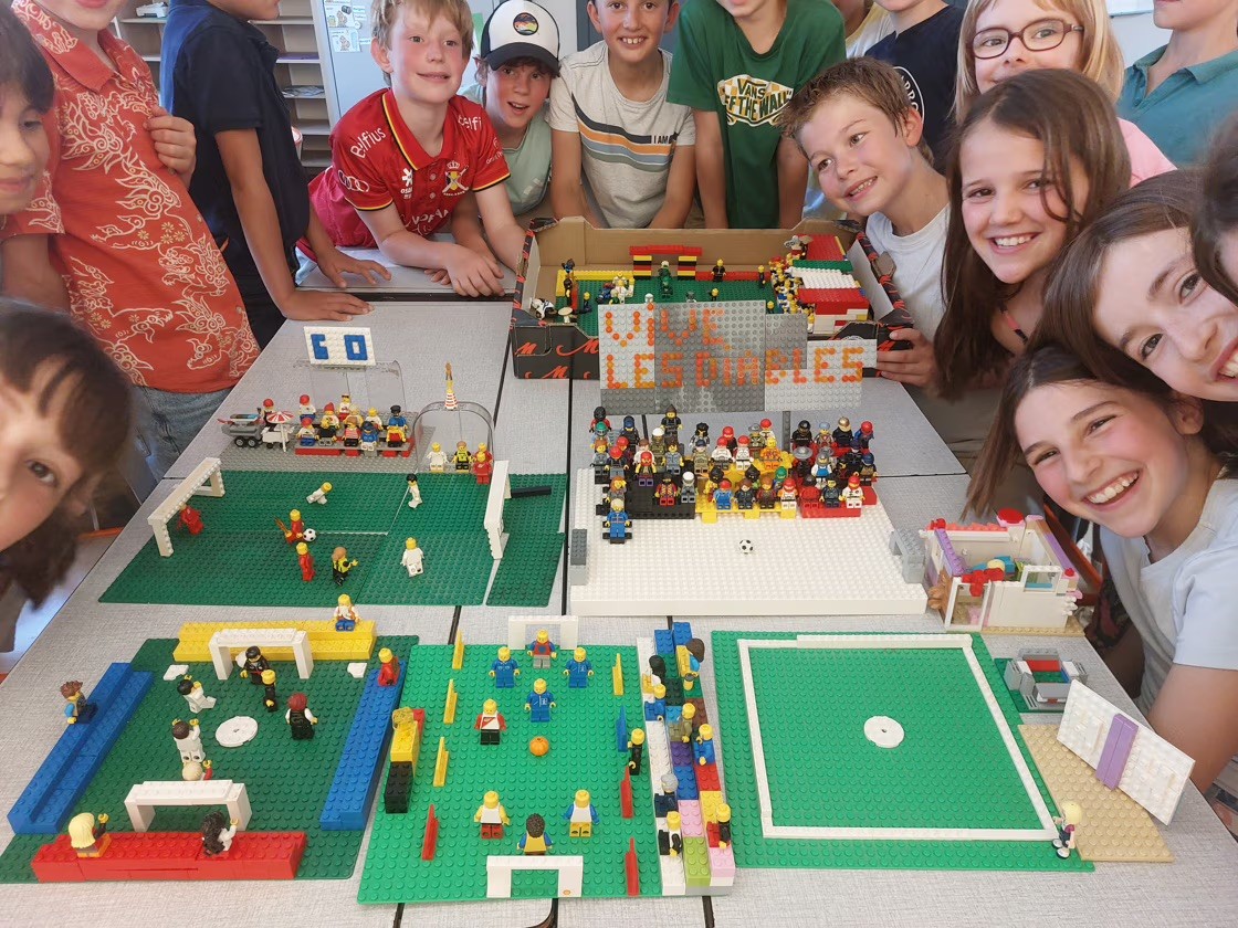 Une classe de Genval récompensée par LEGO