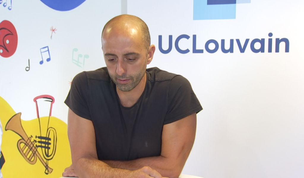 Mariage des arts et de la science à l'UCLouvain : le cirque s'invite dans un cours