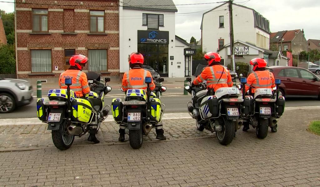 Deux zones de police locale mènent conjointement l'opération distraction au volant
