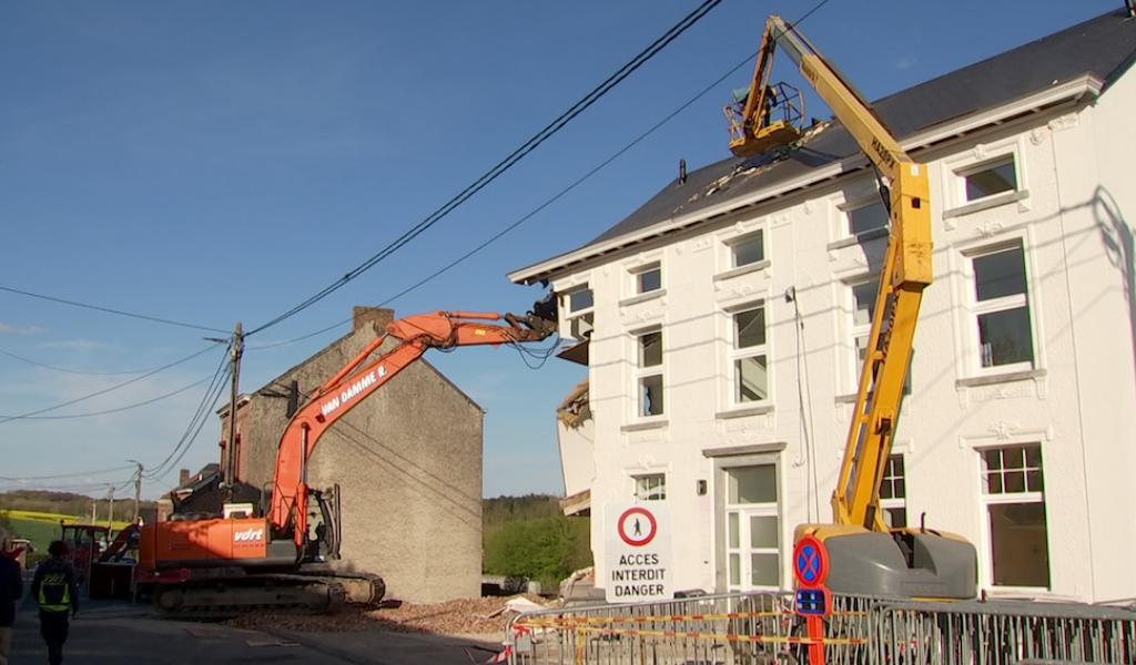 Rétro 2025 : Une maison découpée en tranches et des dauphins en guise de poisson d'avril