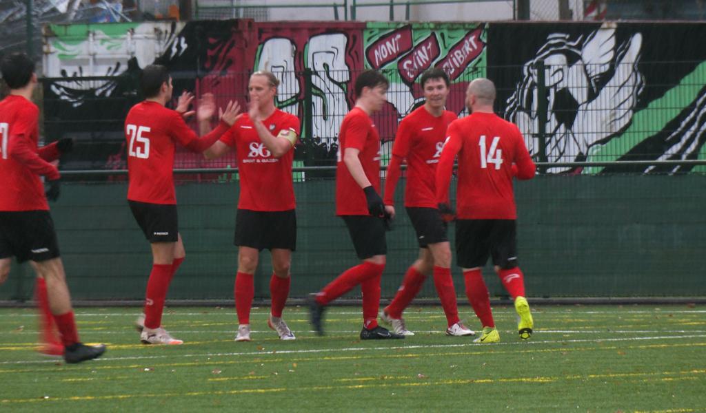 Football P3C : Mont-Saint-Guibert cartonne en tête de la série