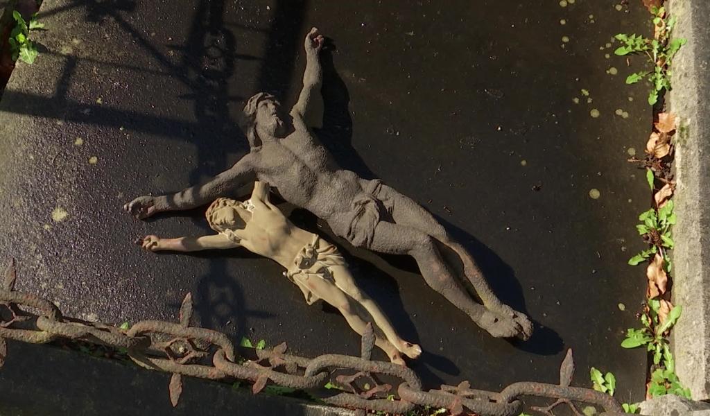 Vol d'ornements en métaux au cimetière de Wavre