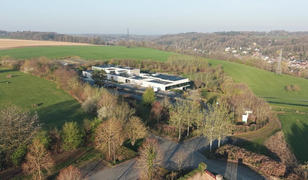 Le crématorium de Court-Saint-Étienne s’agrandit pour mieux accueillir les familles