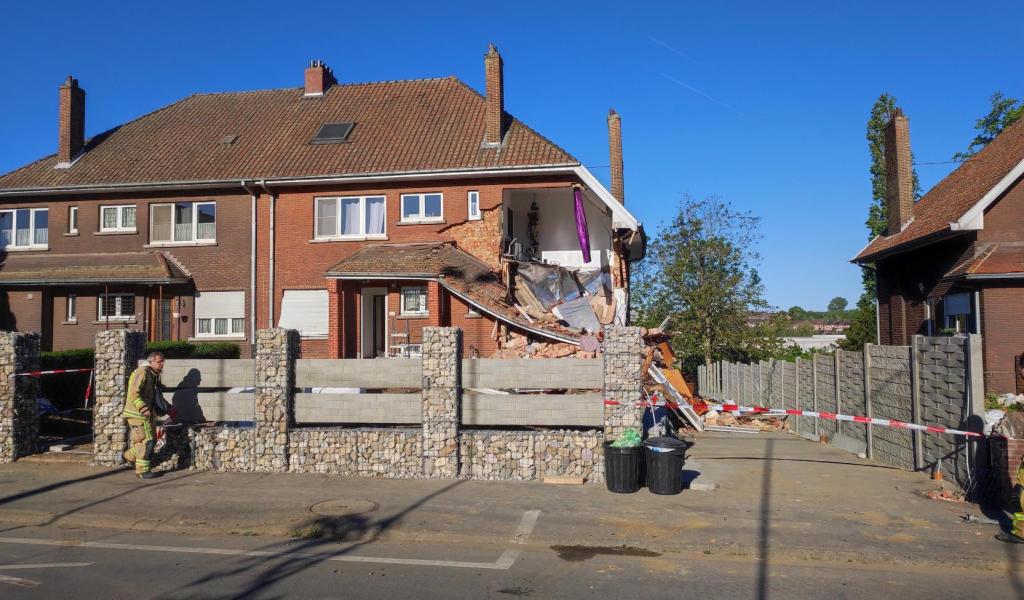 Clabecq : un immeuble s’effondre rue du Château