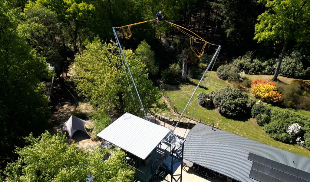 La nouvelle attraction d'Aventure Parc vous catapulte très haut !
