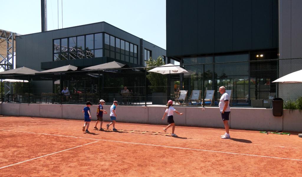 Genappe : un tout nouveau complexe dédié aux sports de raquette