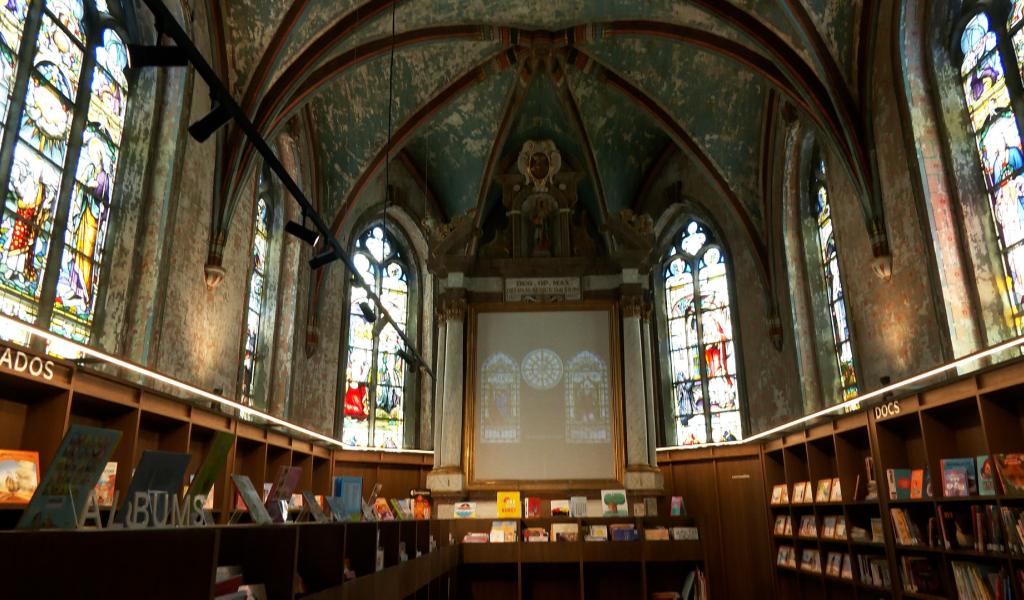 Inauguration de la nouvelle bibliothèque dans l'ancienne chapelle des Augustines