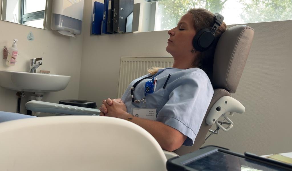 Quand la sonothérapie complète les soins à l'hôpital de Nivelles