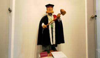 Focus Nivelles : Qui est Djan Djote et ses 57 costumes ?