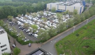 Kinepolis Braine toujours occupé par les gens du voyage malgré l'ordonnance