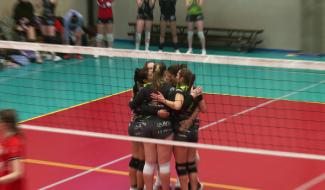 Volley N3 : les dames de Nivelles gagnent face à Bruxelles Est !