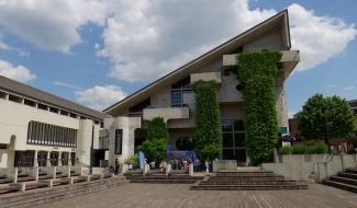 Visites insolites et ludiques de Louvain-la-Neuve durant l'été