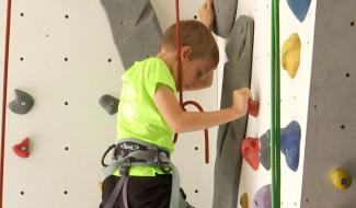 Initiation à l'escalade pour des jeunes à Orp-Jauche