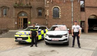 Bleu foncé et jaune, le nouvel uniforme de la police testé à Wavre