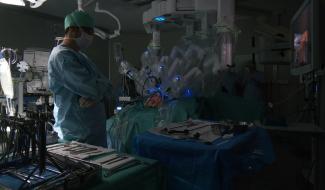 Ottignies : la Clinique Saint-Pierre s’équipe d’un robot pour aider ses chirurgiens