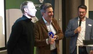 Denis Van Weynbergh reçoit le prix "plus du sport"