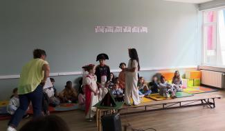 Des élèves de troisième primaire adoptent la Butte du Lion de Waterloo