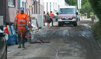 À Court-Saint-Étienne, les habitants pansent encore leurs plaies après les inondations