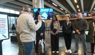 Une délégation de policiers québécois en visite à Waterloo