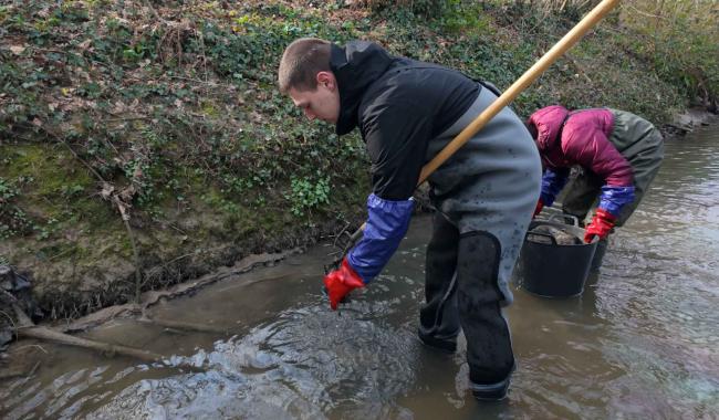 Les journées wallonnes de l'eau ont débuté avec un grand nettoyage du Hain !