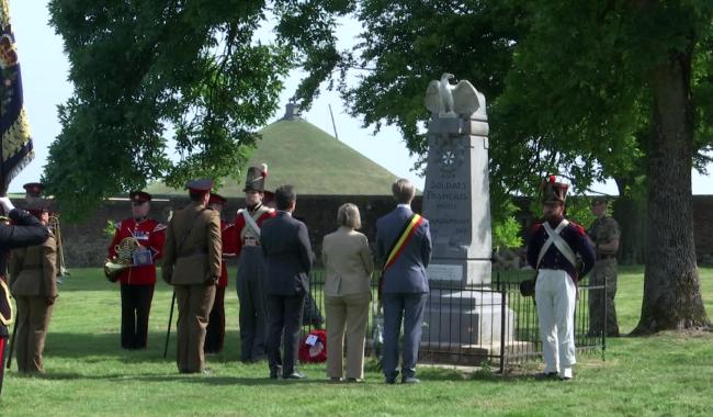 Commémoration à la ferme d'Hougoumont, haut lieu de la Bataille de Waterloo