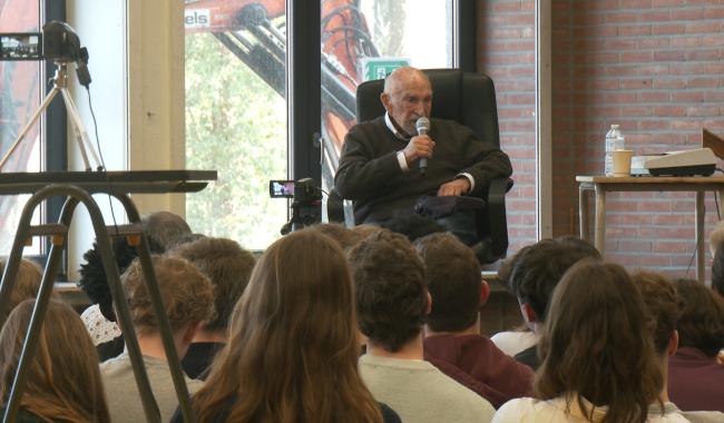 Nivelles : Le message de paix de Simon Gronowski aux jeunes