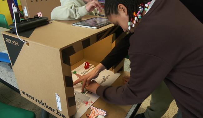 Des élèves de l'école des Moineaux s'essaient au stop motion