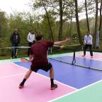 Un terrain éphémère de Pickleball à la plage de Renipont