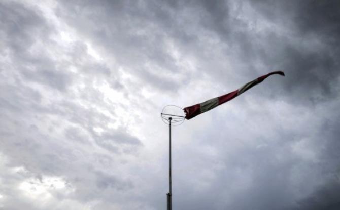 Vents forts : alerte jaune et fermeture d’espaces publics en BW