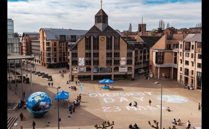 Action de sensibilisation pour le jour du dépassement