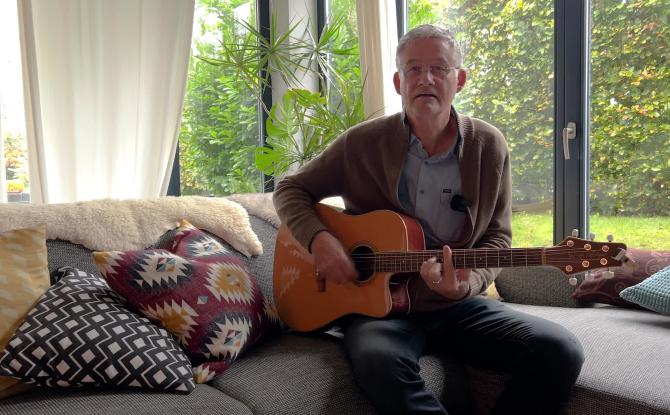 Rencontre avec Edouard Priem, auteur de la chanson "Louvain-la-Neuve"