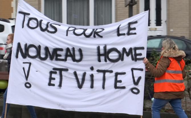 SOS Home Renard, les résidents, le personnel, les familles et des gréziens manifestent
