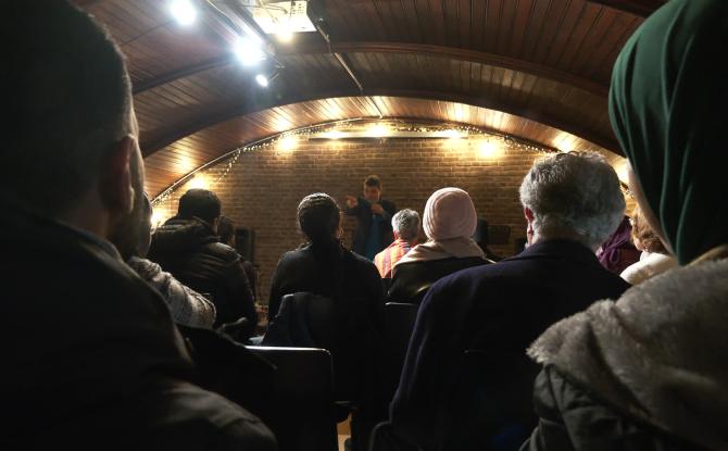 Un spectacle de slam proposé par les apprenants de "Lire et Ecrire" à Court-Saint-Etienne