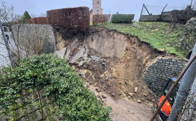 Piétrebais : le mur du cimetière s'effondre à cause des intempéries