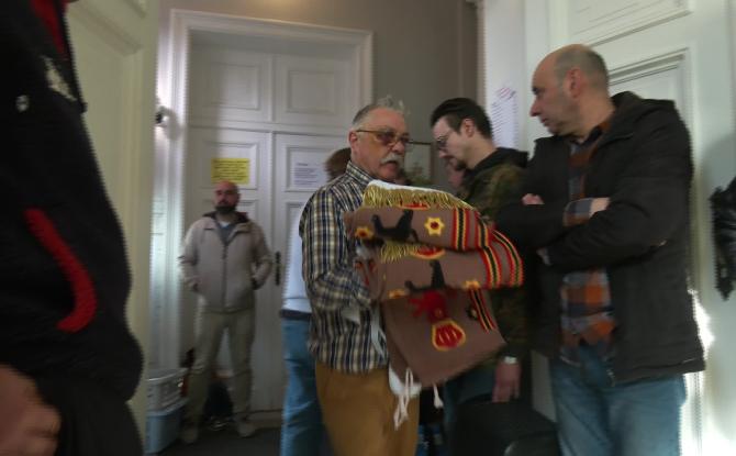 J-2 : Rendez-vous chez le louageur pour des Gilles de Nivelles