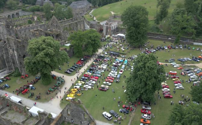 Villers-la-Ville : l'Abbaye vrombit au son des ancêtres