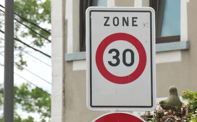 Attention zone 30 à Mont-Saint-Guibert !