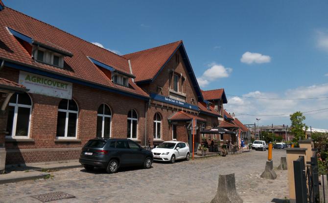 La deuxième vie des gares : Passé et présent se confondent à Court-Saint-Étienne