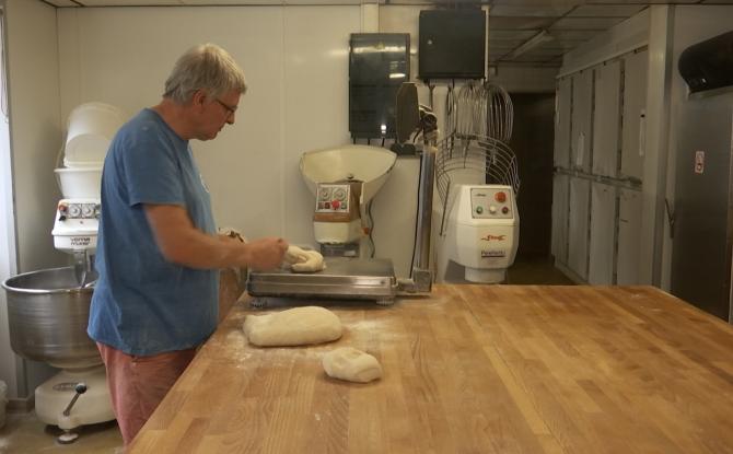 Genappe : Début de l'opération "Je mange mon pain local"