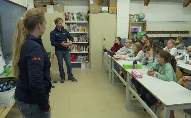 Jérôme Delire et Caroline Dieu sur la Transat : l’océan s’invite en classe