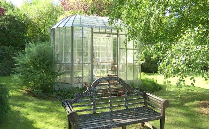 Un jardin extraordinaire niché dans les hauteurs de Bousval