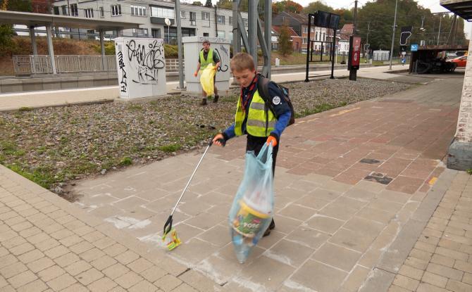 Wavre : 500 scouts s'attaquent aux déchets dans les rues