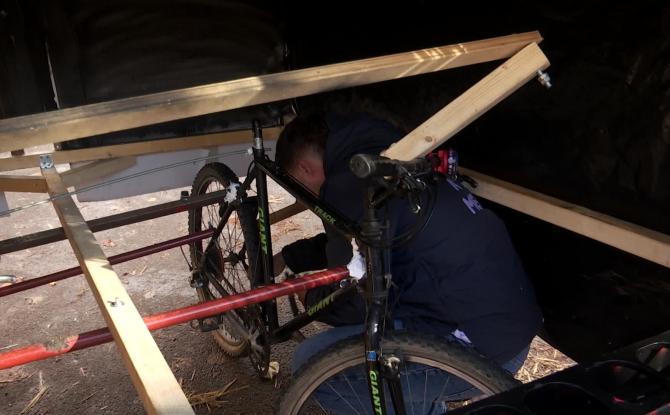 24H vélos : avant le départ, le contrôle technique des vélos !