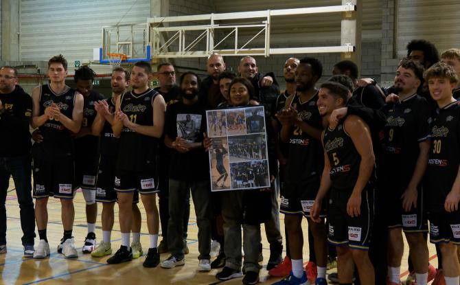 Basket (R1) : la première place et un hommage réussi pour Braine