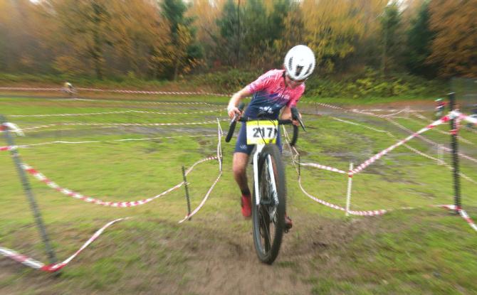 Carton plein pour le cyclocross de Sart-Dames-Avelines