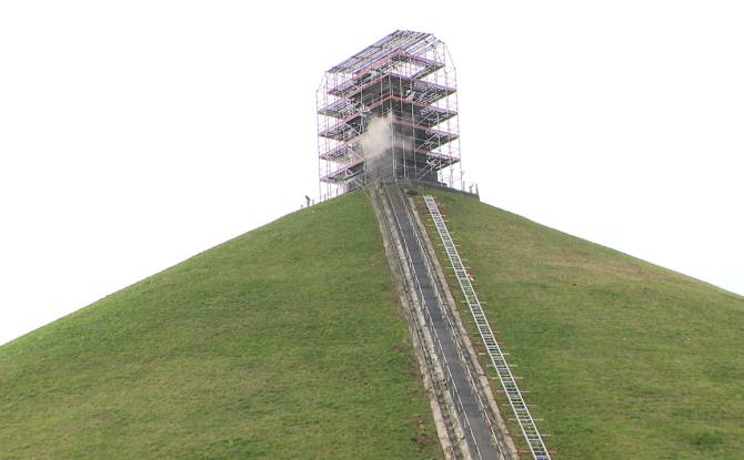 Braine-l'Alleud : Début de la restauration du Lion de Waterloo
