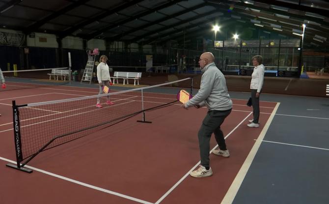 Le Pickleball : sport pour tous ?