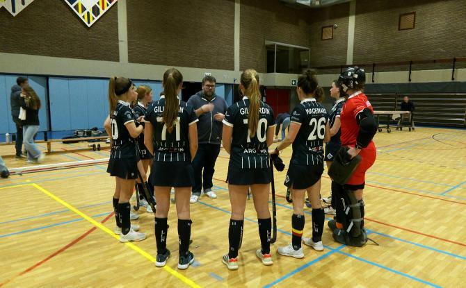 Hockey en salle : en tête de la N1, le rêve de la DH se rapproche pour les dames de LLN